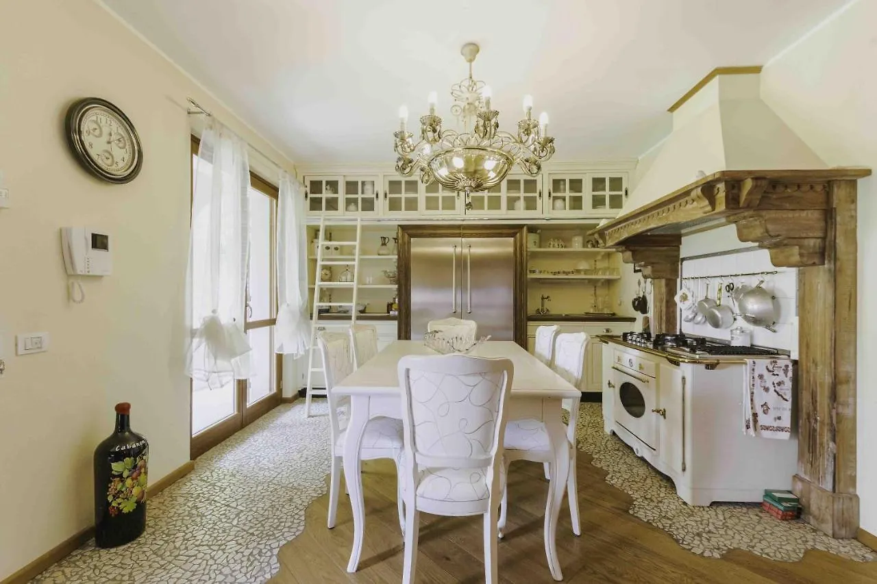 Bed & Breakfast Villa Marzia Lanzo D'intelvi Italy